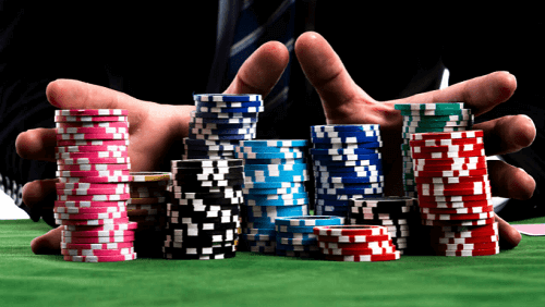 Which casino game has the highest chance of winning?