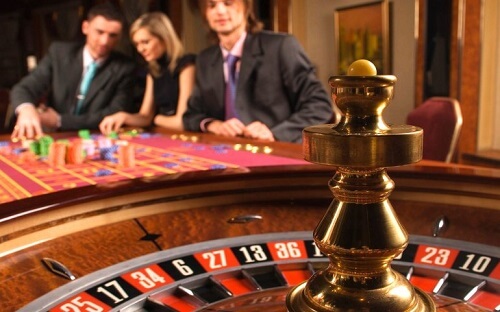 professional gamblers play roulette